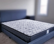Load image into Gallery viewer, Bed & Mattress set / 5235 & ND8